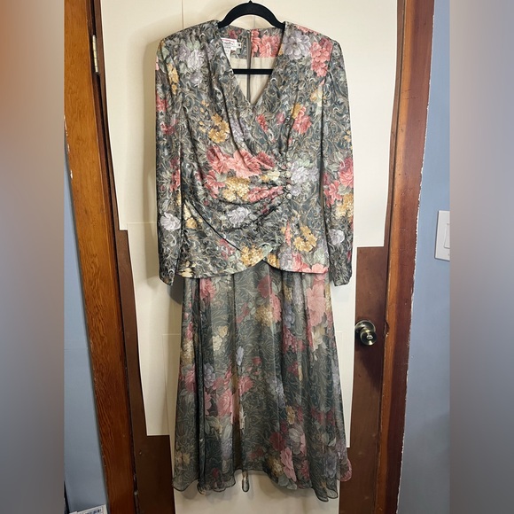 VTG Talbots X Joan Leslie Women’s Sz 6 Floral Polyester Long Sleeve Dress - Picture 1 of 8